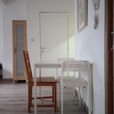 Regence Apartment *